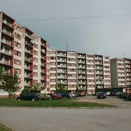 Sd Jedlikova 9 Хостел *