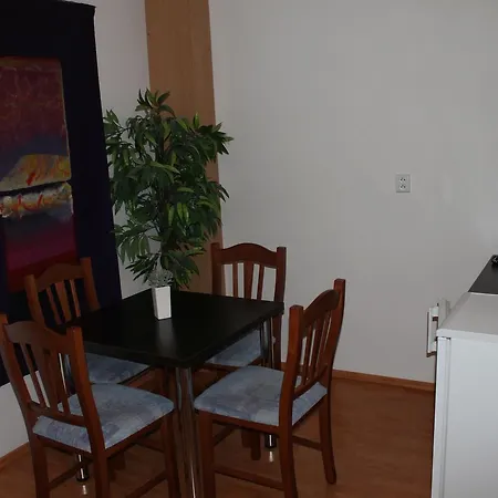 Hostel Sd Jedlikova 9 Kösice